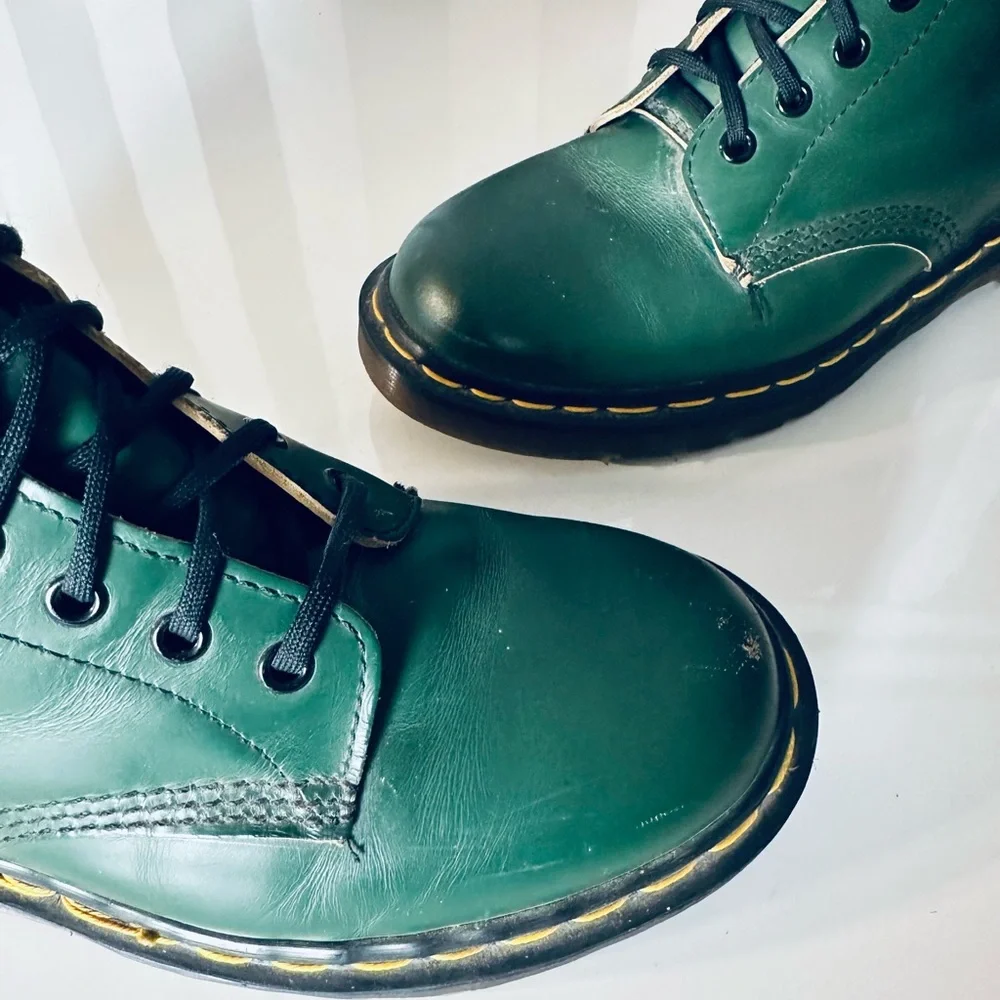 Dr Martens RARE Vintage green 10-eye 1490 Boots - England - Bouncing Soles